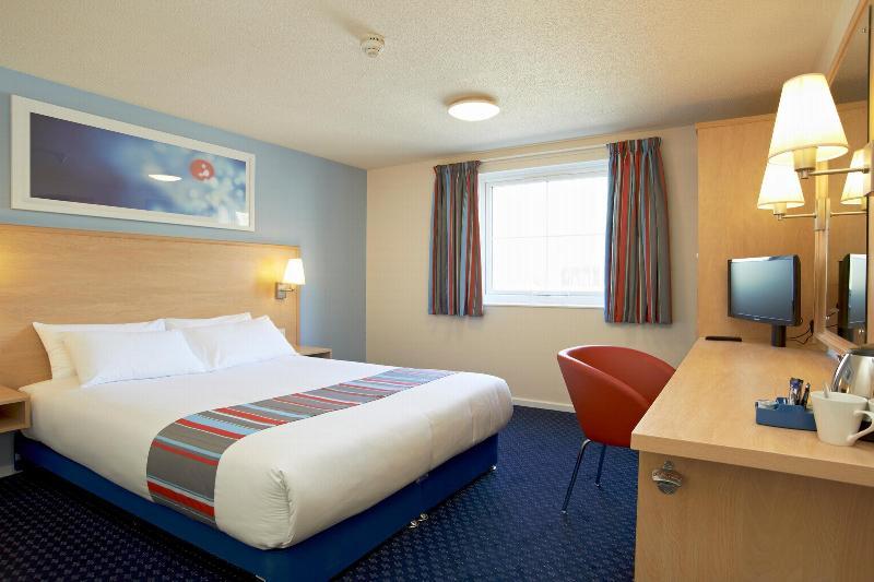 Travelodge Eastleigh Central Exterior foto